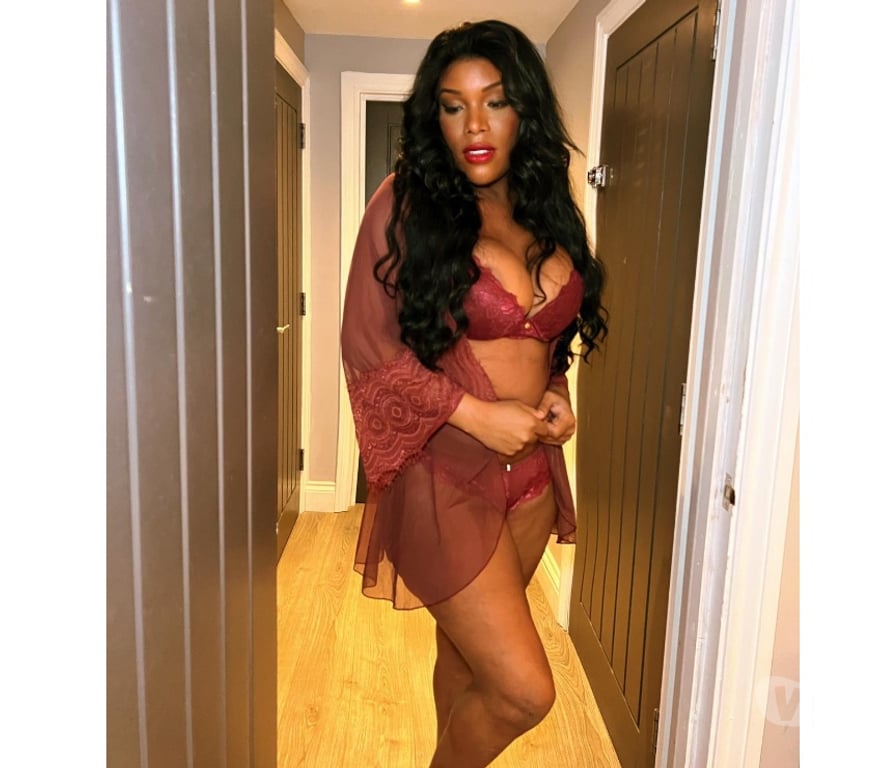 Escorts Merseyside Liverpool - Photos for Sorayah black ebano girl party