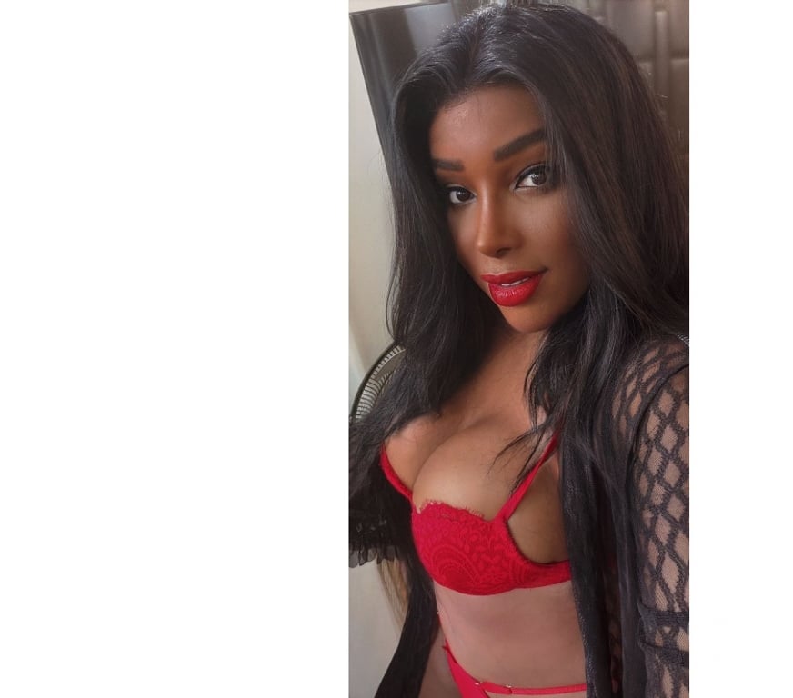 Escorts Merseyside Liverpool - Photos for Sorayah black ebano girl party