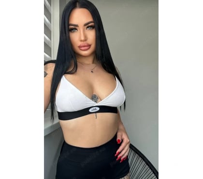 Escorts Blackheath South East London - Photos for NEW IN TOWN❤️NAUGHTY EMMA❣️PARTY GIRL❤️