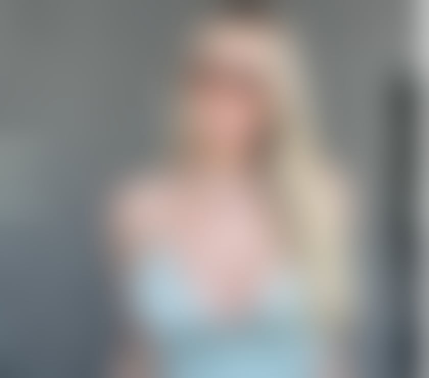 Nina Brazilian cute and hot girl 🇧🇷