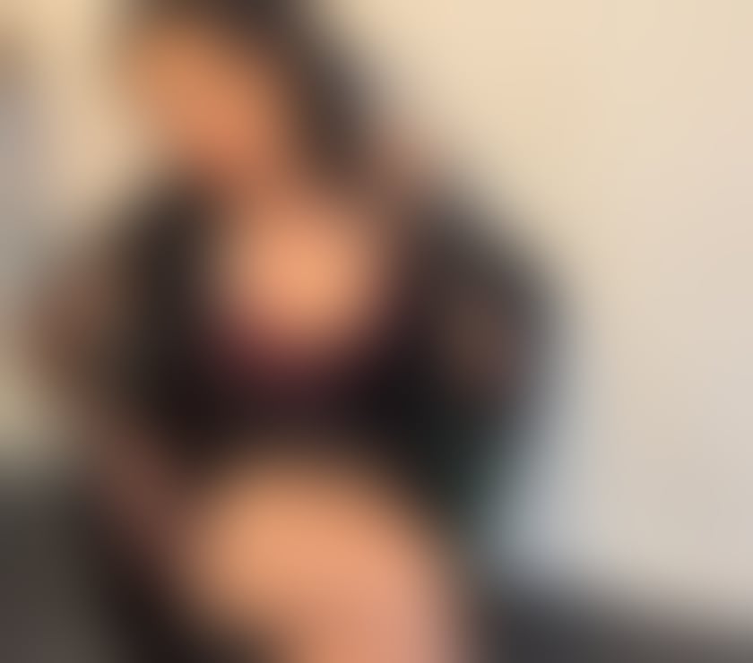 Escorts Salisbury Wiltshire - Photos for HELLO NEW IN TOWN LUSY and only on Outcall 24 7pary🍾