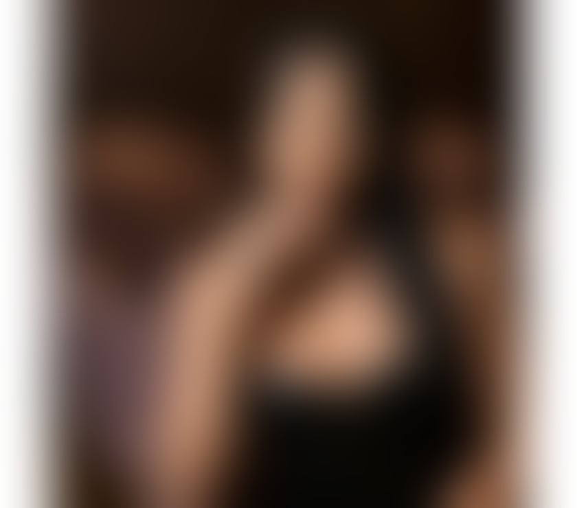 Sexy brunette from the Amazon, new in town.