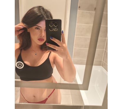  Escorts Southall Ealing - Photos for 🥳PÉROLA PARTY 🎉 Hot Brazilian Bombshell