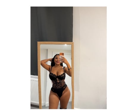  Escorts Portsmouth City Centre Portsmouth - Photos for Downy thai massage