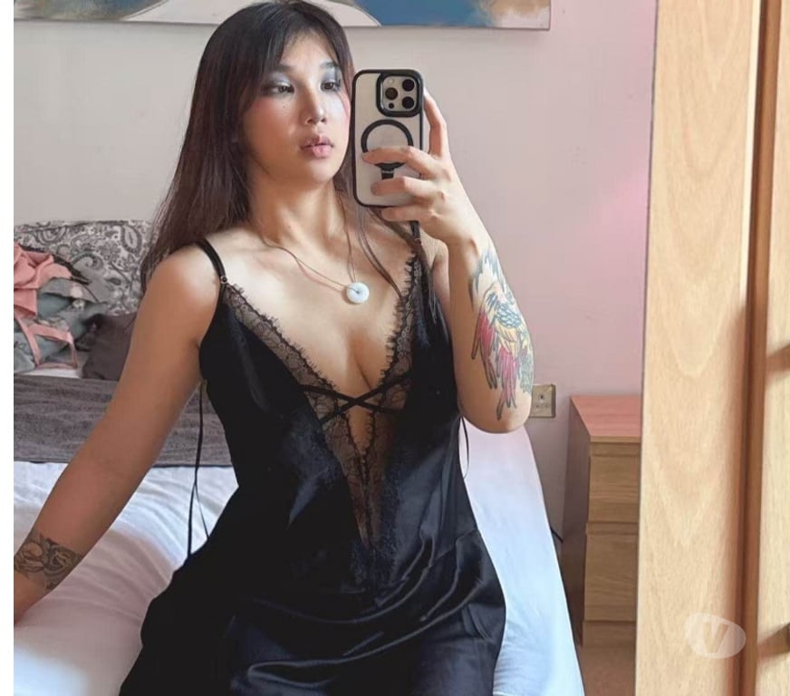 Escorts West Midlands Birmingham - Photos for Singaporean students