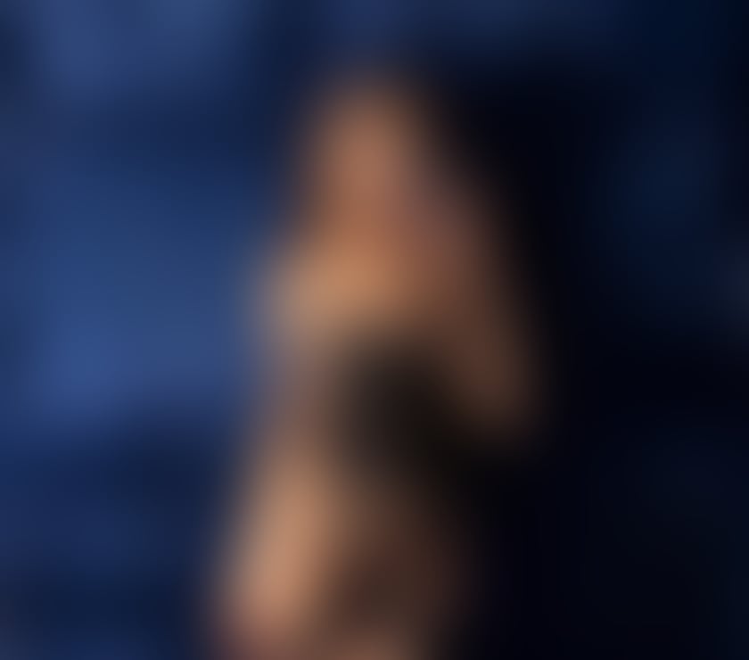 Hello x New and Hot Jessie Half Spanish