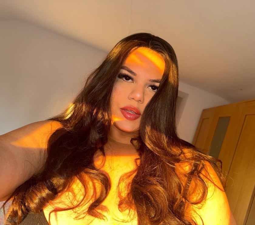 OWO Escorts & Erotic Massage Swindon Town Centre Swindon - Photos for Bianca Curvy and confident 🍑