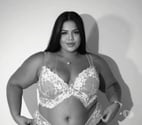 Bianca Curvy and confident 🍑