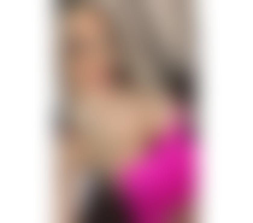  Escorts Bolton City Centre Bolton - Photos for New 🥰NAUGHTY🔥PARTY GIRL💯✨🥂🍾