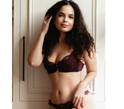  Escorts & Erotic Massage Paddington Station West London - Photos for Liz Stormi ✨ GFE 💞 Big Bum 🍑🤯