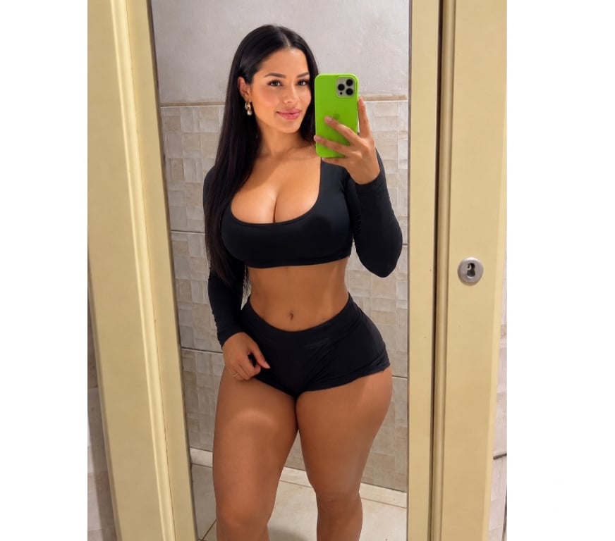 Escorts East London Aldgate East - East London - Photos for ALDGATE EAST STATION🍑HOT AVA LATINA-FULL SERVICE
