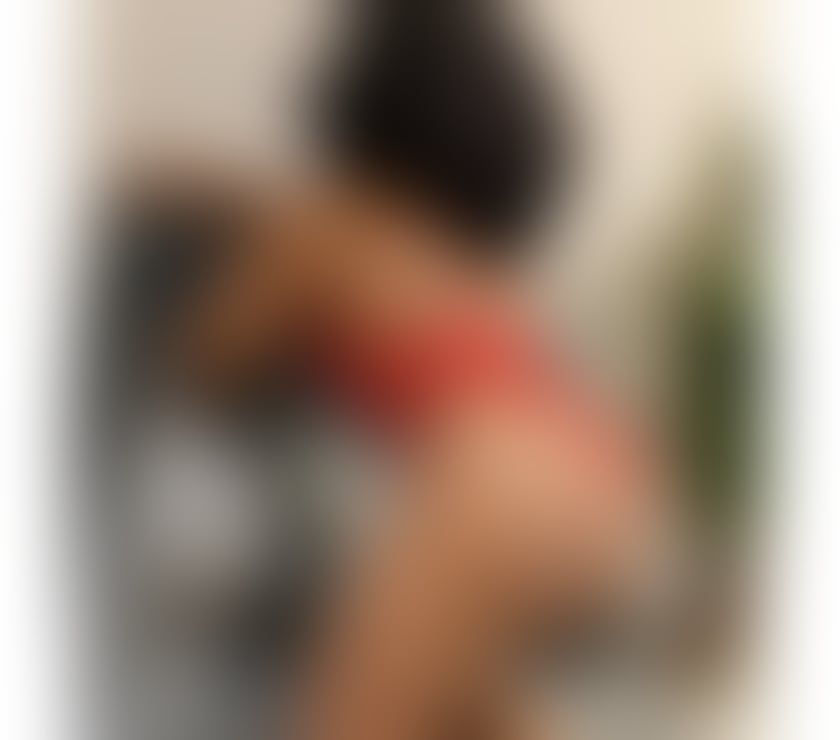 Escorts West Northamptonshire Northampton - West Northamptonshire - Photos for My availability is from 10:00 PM until 2:00 AM.