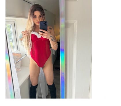 Photos for Hot Naughty Brazilian TS Girl