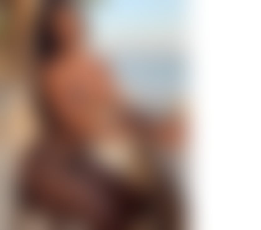 SEXY GIRL WHO CAN FULFILL ALL YOUR DESIRES