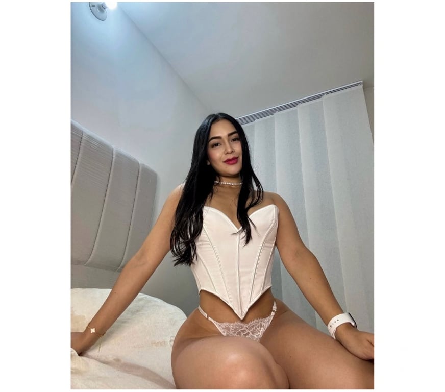 Escorts West London Hammersmith - West London - Photos for BEST MOMENTS✨LOVELY LATINA🔥HOT PARTY💥🍾