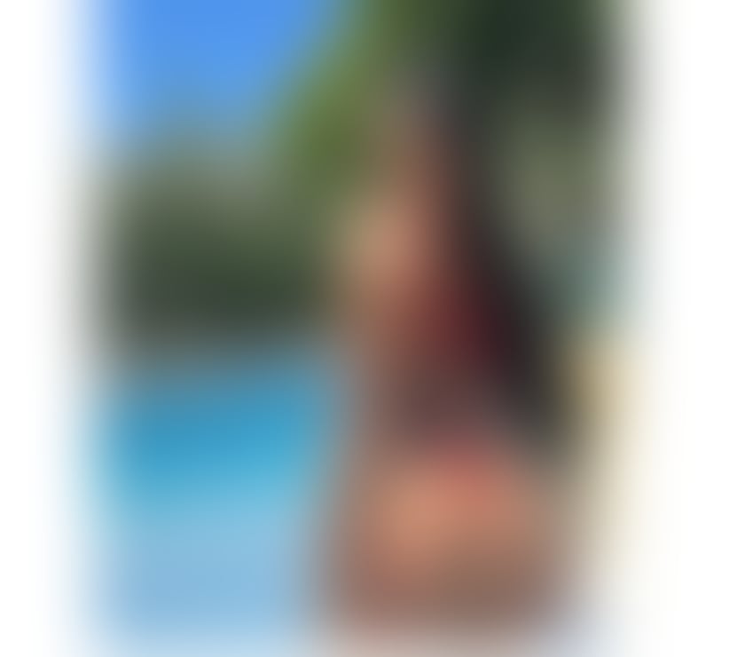 Beautiful brunette, tasty OWO😋😋😋