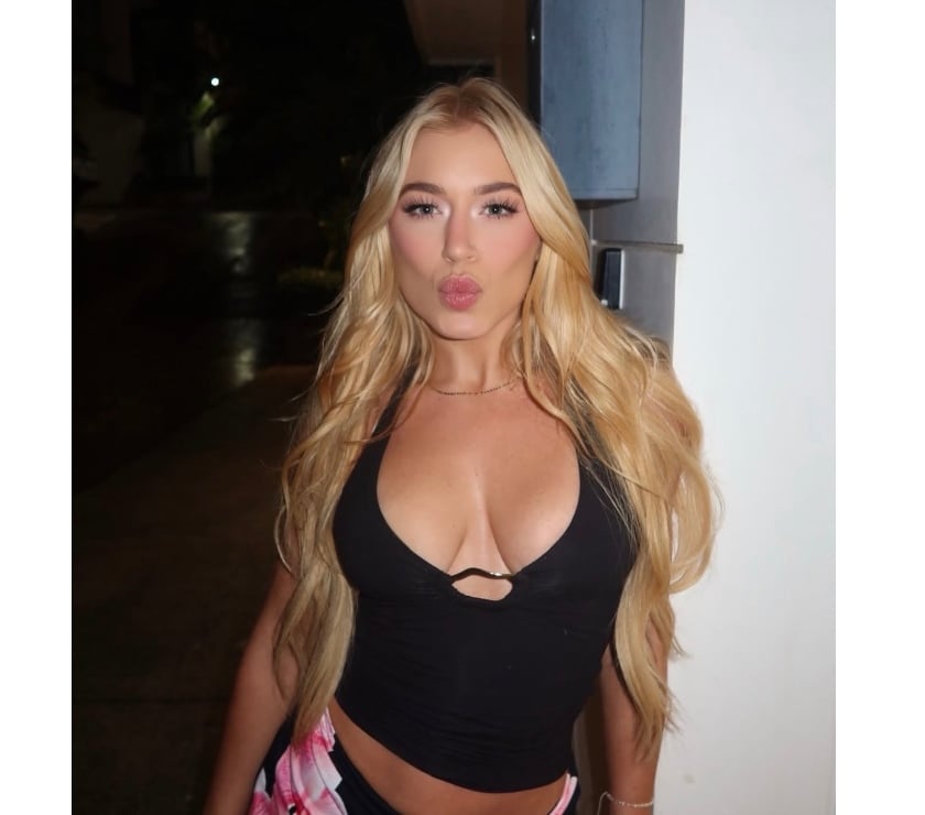Escorts West Sussex Chichester - Photos for Elle Russian 🇷🇺💖 📍Chichester