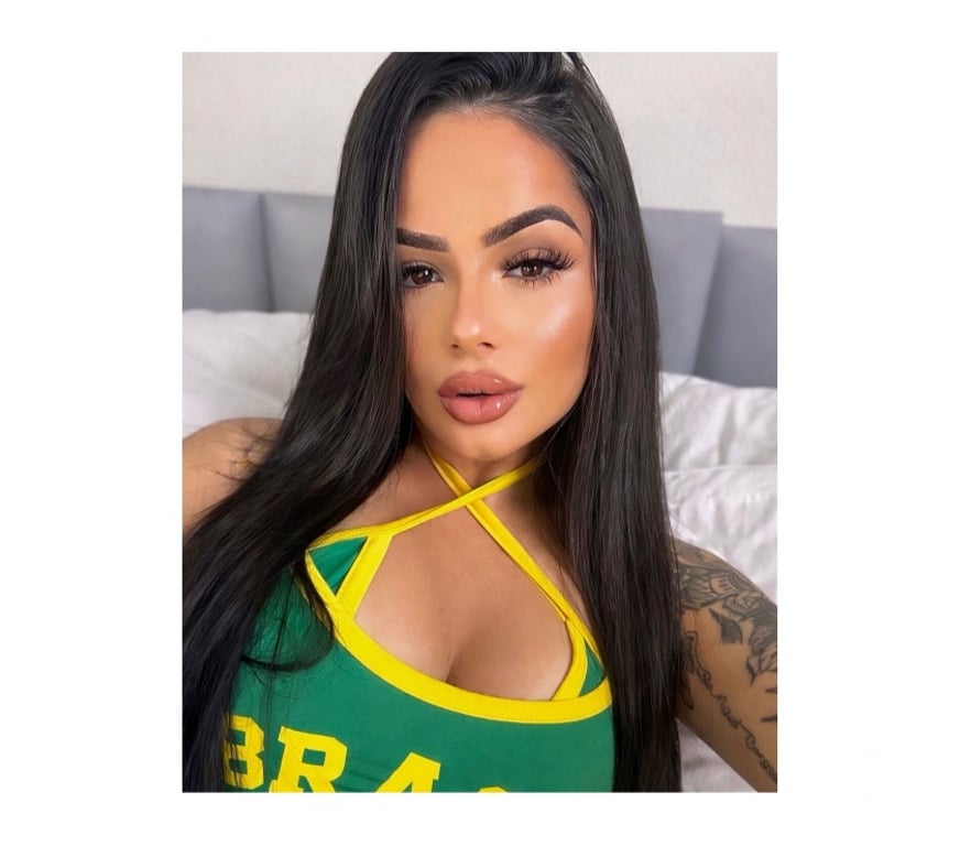 Escorts North West London West Acton Station - North West London - Photos for BRAZILIAN BRUNETTE NEW PARTY 🌹