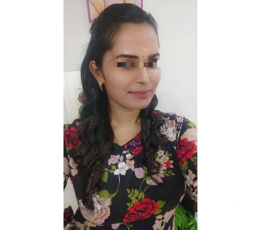 Escorts West London Hillingdon - Photos for Hema sree South Indian Tamil Girl