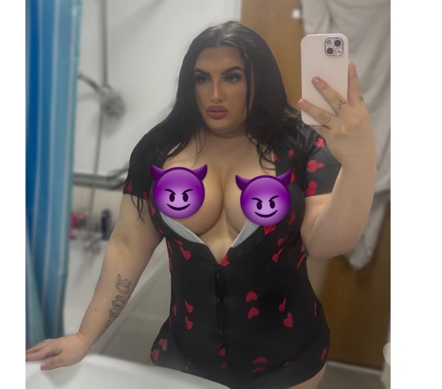 Escorts East London Chingford - East London - Photos for TRANS AMELIA FAT ASS HEAD GAME 🔝 TIER IN CHINGFORD