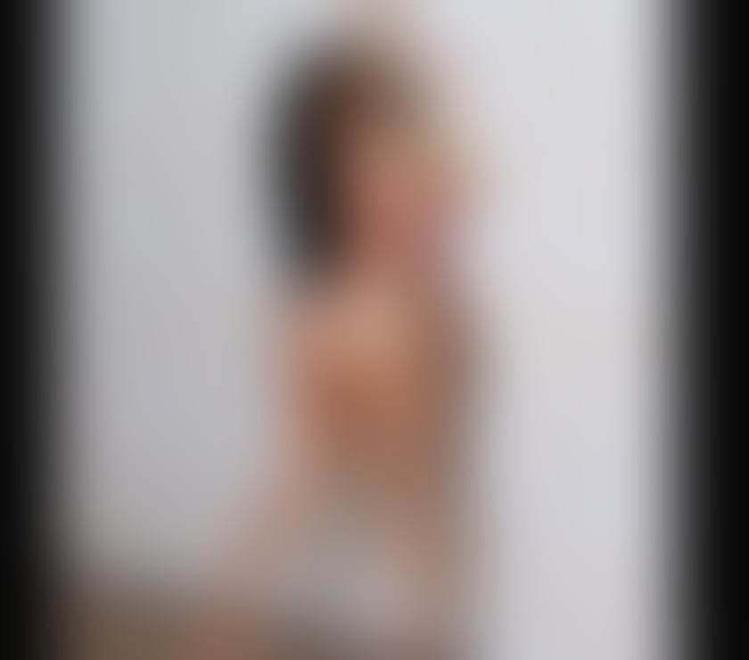  Escorts & Erotic Massage Southall Ealing - Photos for CRISTAL SWEET END PARTY GIRLS