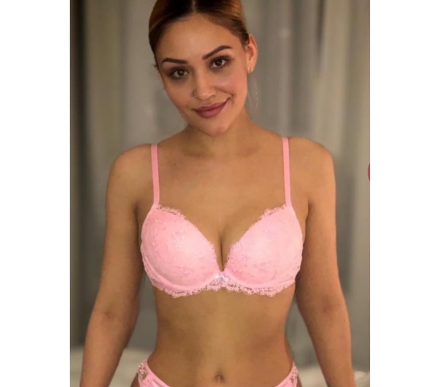 Escorts Lancashire Fylde - Photos for Elegant Lady, Comfortable Experience