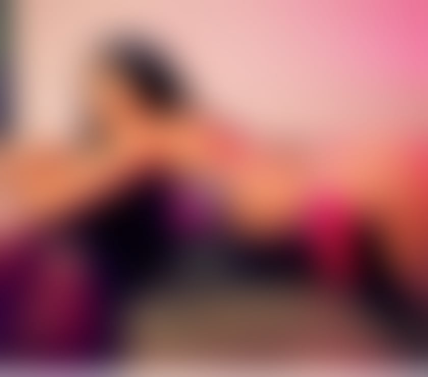 Escorts West Sussex Crawley - Photos for Warm, Discreet & Professional