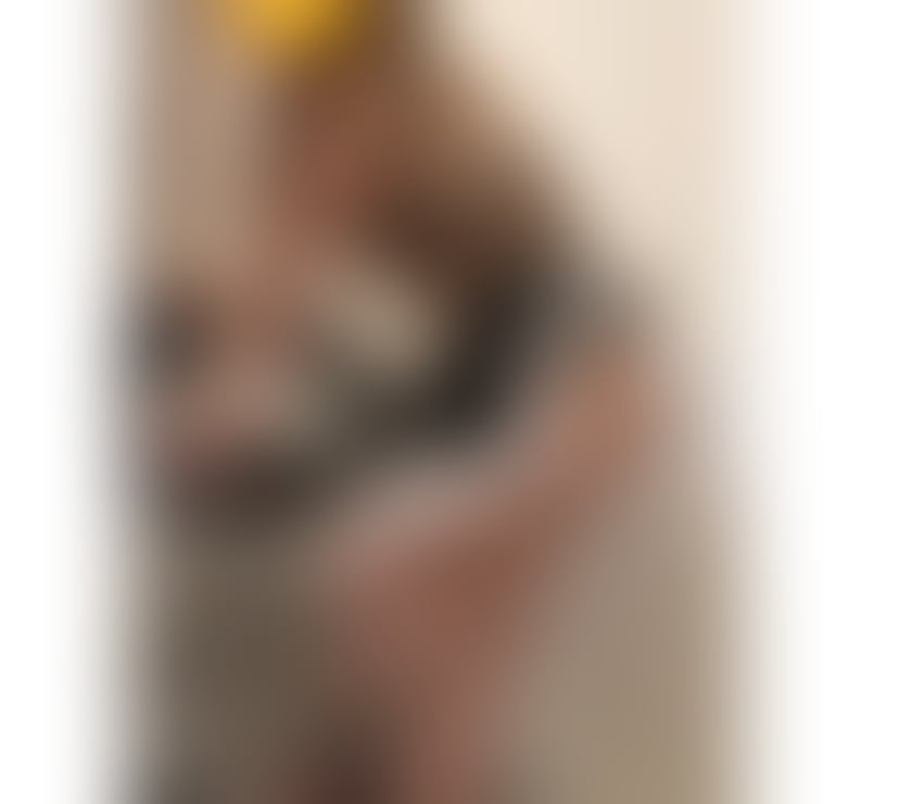 Photos for Hi! 🆕 girl here duo awalabile party 🥳 24 hour 🥰💋
