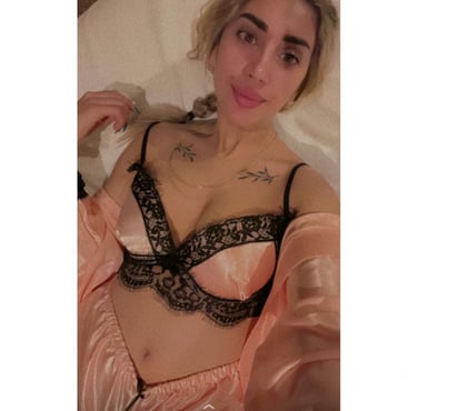 Photos for Hi! 🆕 girl here duo awalabile party 🥳 24 hour 🥰💋