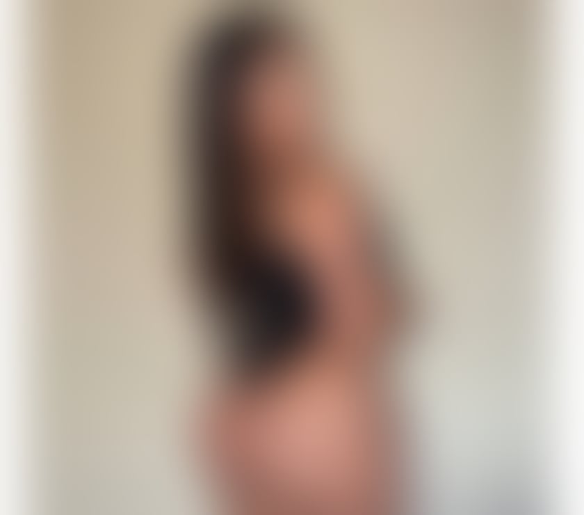 Beautiful face and body 👙 Full GFE 🌹 I'm real 😳