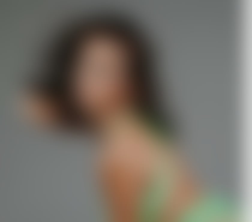 TINA NEW IN THE AERIA BEST SERVICE