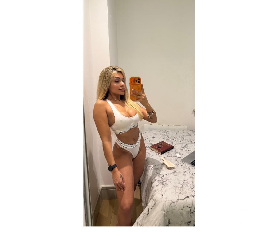 Escorts North Northamptonshire Rushden - North Northamptonshire - Photos for BRAZILIAN PARTY 🇧🇷🍾🥂🎊