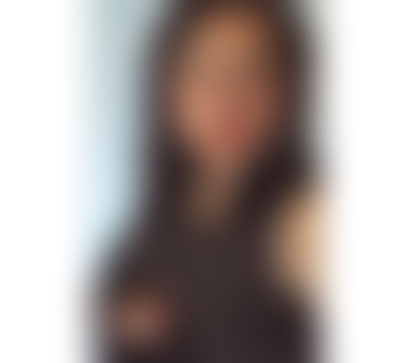 Julie GFE party girl brazilian