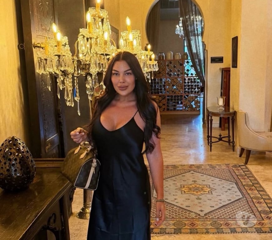 Escorts West Midlands Birmingham - Photos for Alexandra New in Town