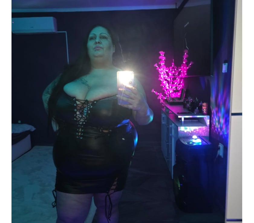 Escorts Ealing Southall - Ealing - Photos for Bella mega boobs!best sloppy owo!cim!bbw!Big boobs