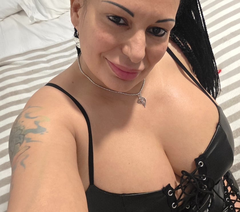 Escorts West London Hillingdon - Photos for Sexy Simona Best service. Owo! CIM!