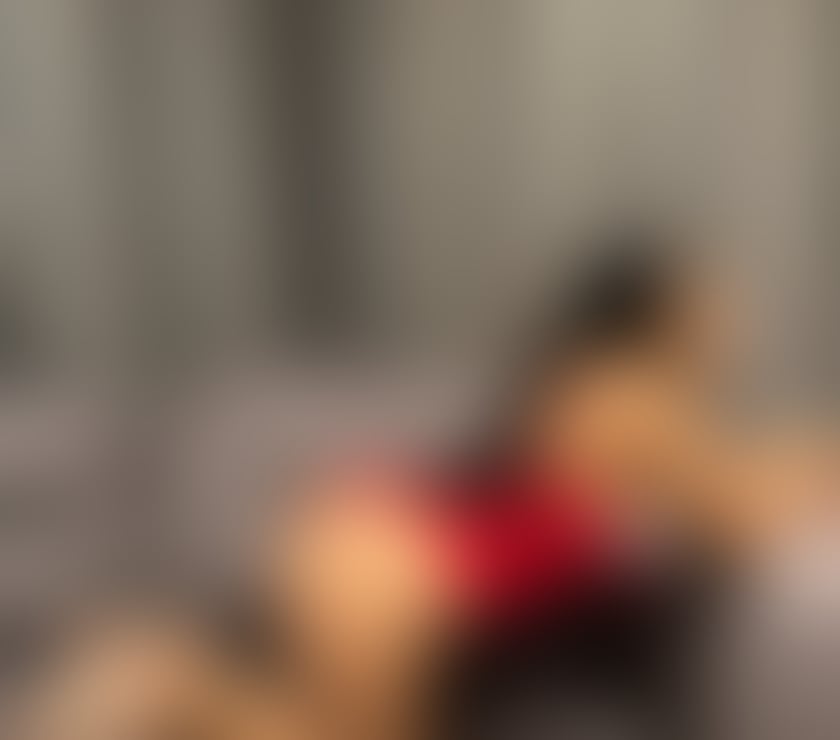 Escorts East London Canary Wharf - East London - Photos for 🔞 After-hours 🔥 HANNIA 🎉