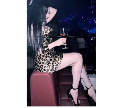 Adult Entertainment London Fields Station East London - Photos for Waiting for you Lolla