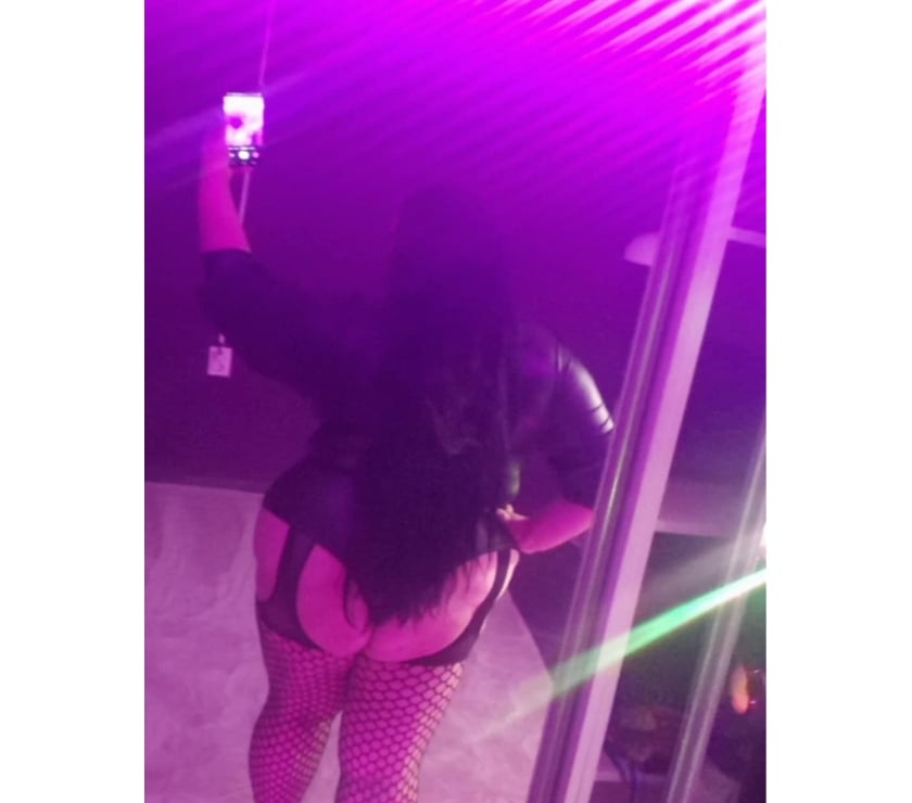 Escorts Ealing Greenford - Ealing - Photos for Bella mega boobs!best sloppy owo!cim!bbw!Big boobs