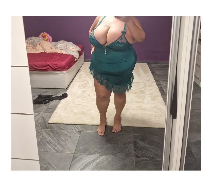 Escorts Ealing Greenford - Ealing - Photos for Bella mega boobs!best sloppy owo!cim!bbw!Big boobs