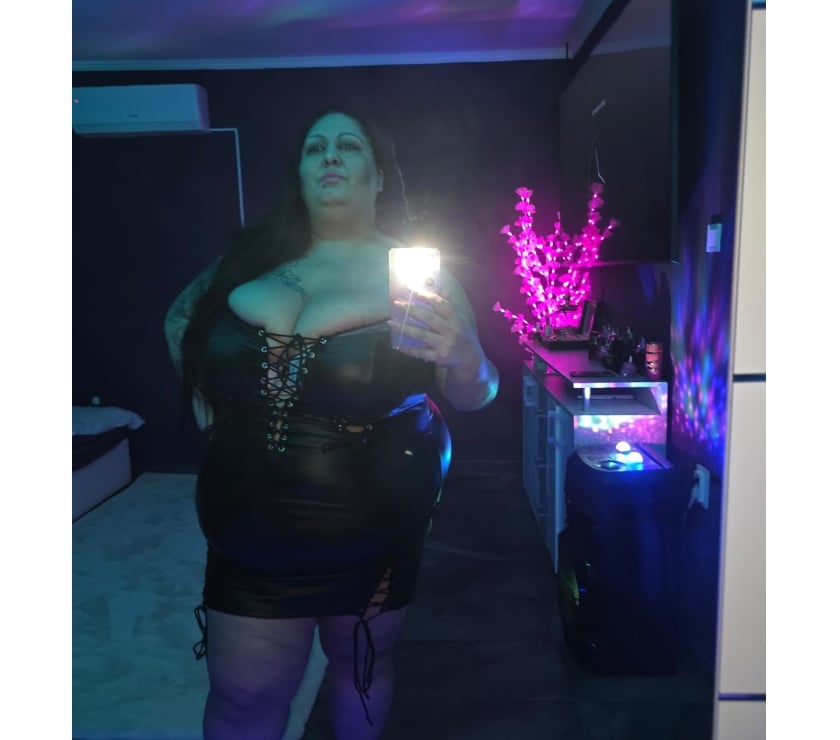 Escorts Ealing Greenford - Ealing - Photos for Bella mega boobs!best sloppy owo!cim!bbw!Big boobs