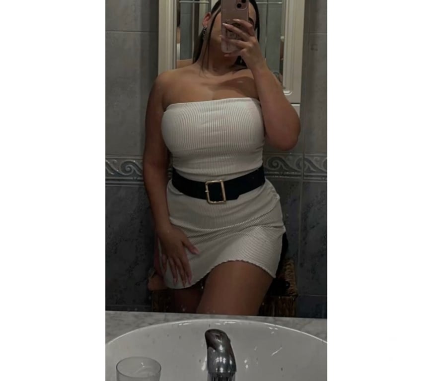 Adult Entertainment West Midlands Birmingham - Photos for Goddess Ruby! Curvy and busty!