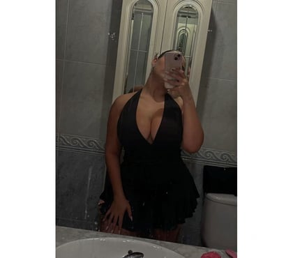 Adult Entertainment Edinburgh Airport Edinburgh - Photos for Goddess Ruby your busty pleasure!