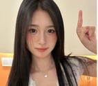 Friendly Japanese girl 👧🏻 New