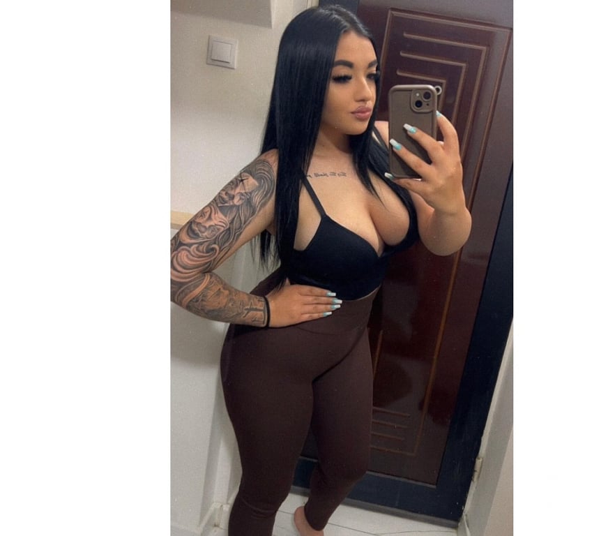 Escorts Bristol Bristol City Centre - Bristol - Photos for Sexy * LORRY Brunette * NEW in Bristol