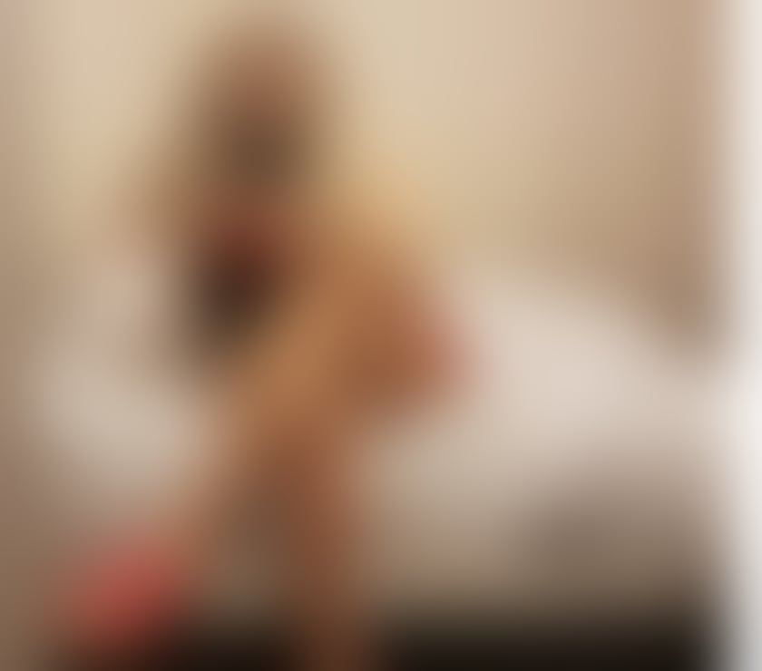 Escorts Greater Manchester Stockport - Photos for Blonde Gabriella curvy bombshell best party choice 🥳