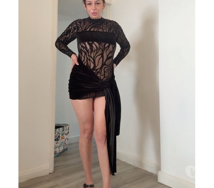 Escorts Merseyside Knowsley - Photos for Fatal seduction, charm and danger in every moment