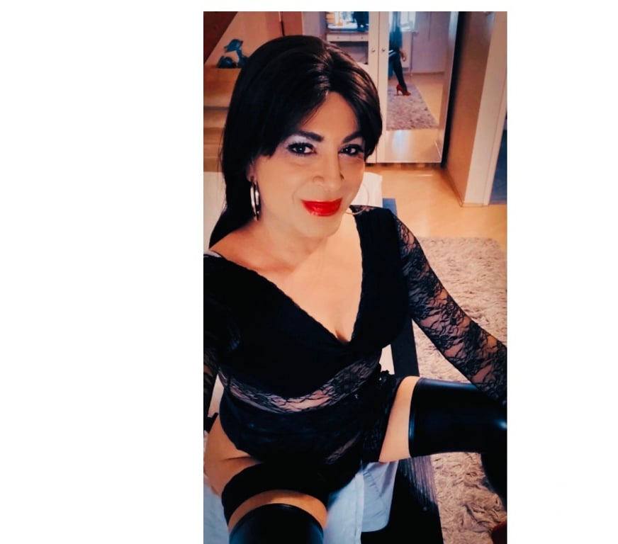 Trans Escorts Slough Slough Town Centre - Slough - Photos for TS Miranda beautiful Latina very powerful for your fantasies