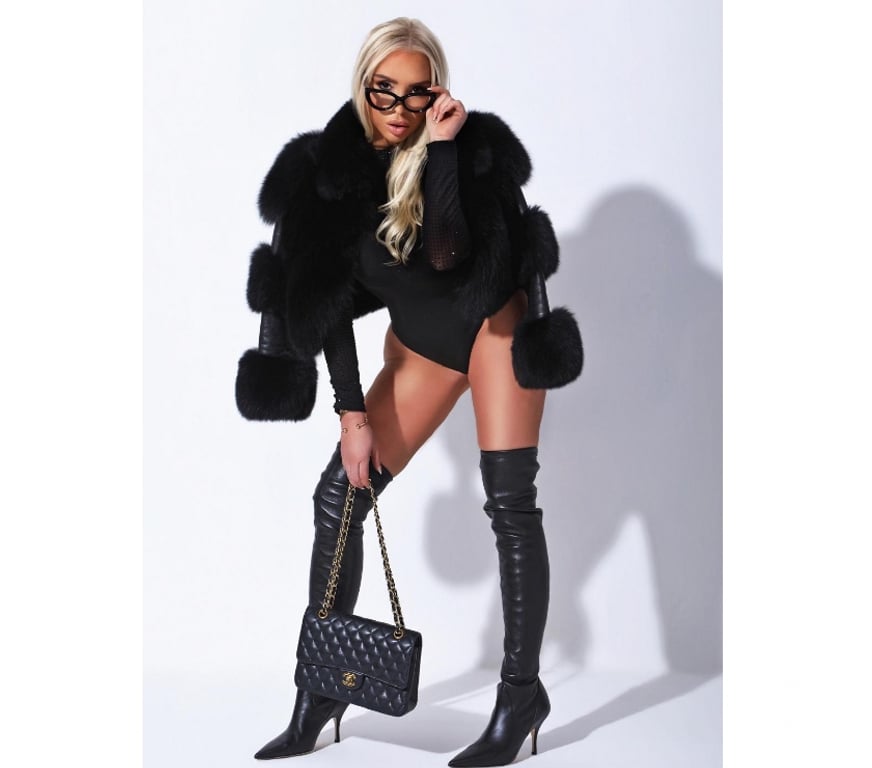 Escorts Central London Kensington and Chelsea - Photos for Blonde Busty English Companion