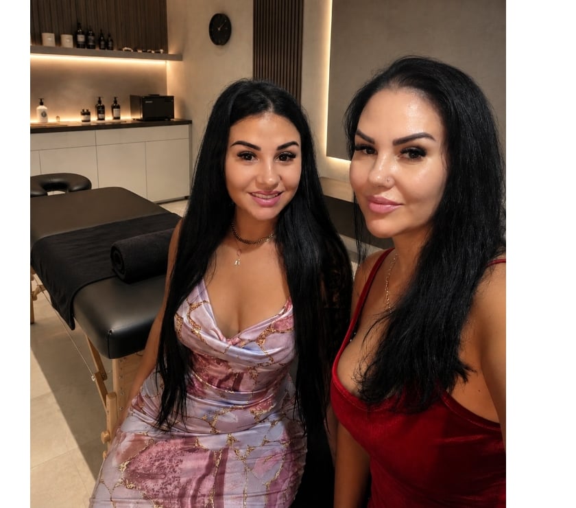 Escorts Headingley Leeds - Photos for Professional massage 4 hands